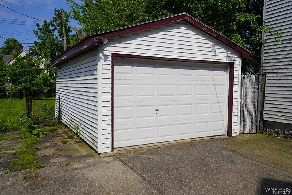 655 Prospect Avenue Buffalo, NY 14213 - Photo 35 of 36