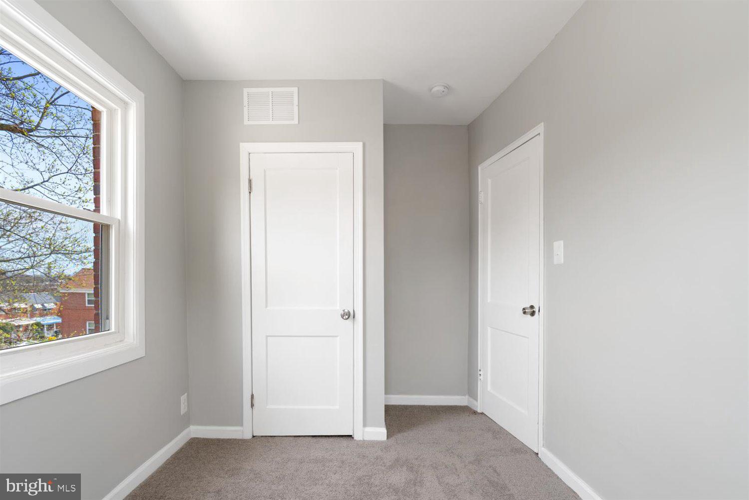 3800 Rokeby Road Baltimore, MD 21229 - Photo 23 of 35