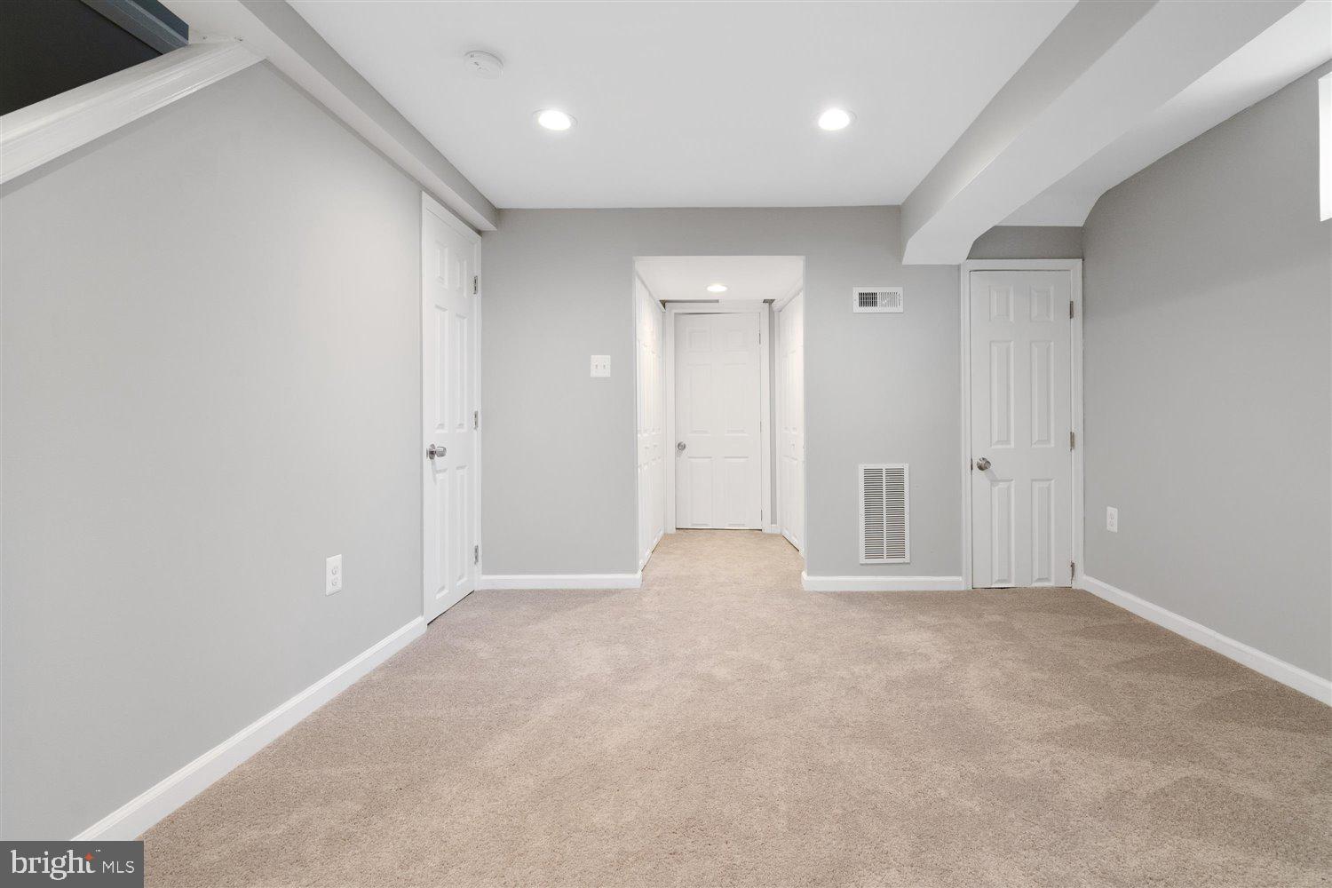 3800 Rokeby Road Baltimore, MD 21229 - Photo 25 of 35