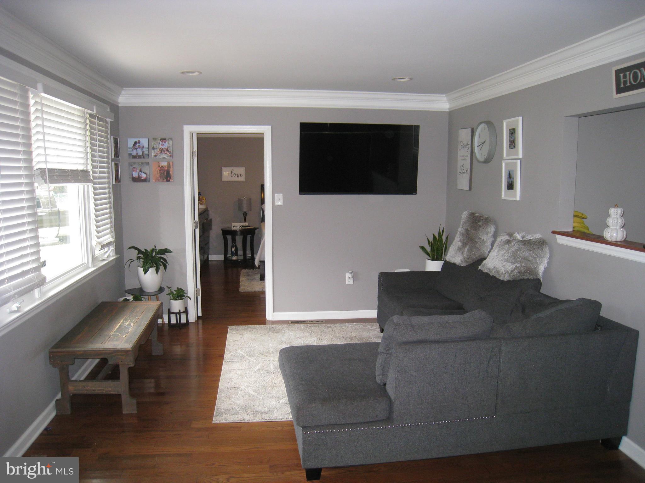 1011 Crest Road Pine Hill, NJ 08009 - Photo 5 of 44 Gallery Image 5