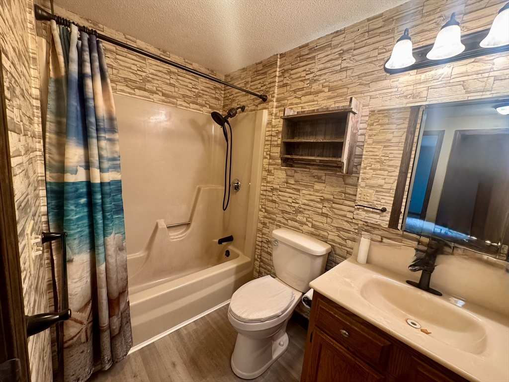 1940 Phillips Road, Unit 25 New Bedford, MA 02745 - Photo 8 of 22