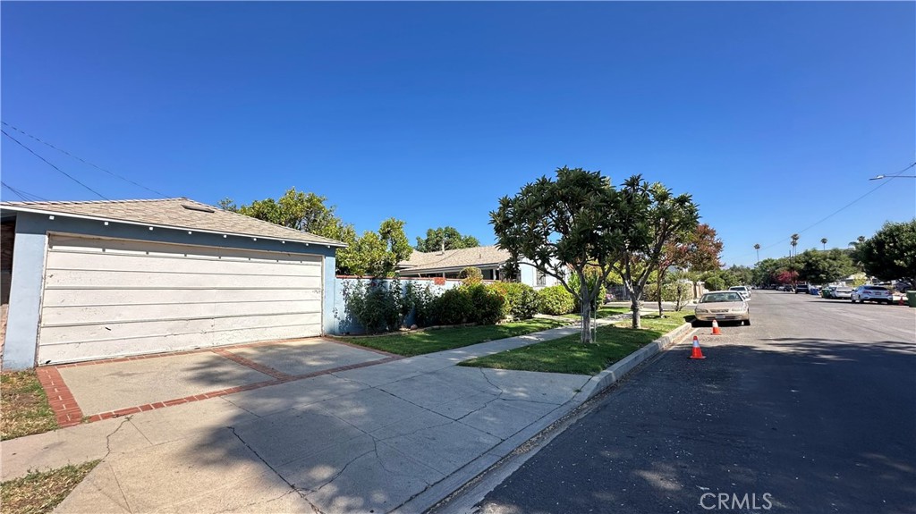 19400 Scroll Street Reseda, CA 91335 - Photo 18 of 22