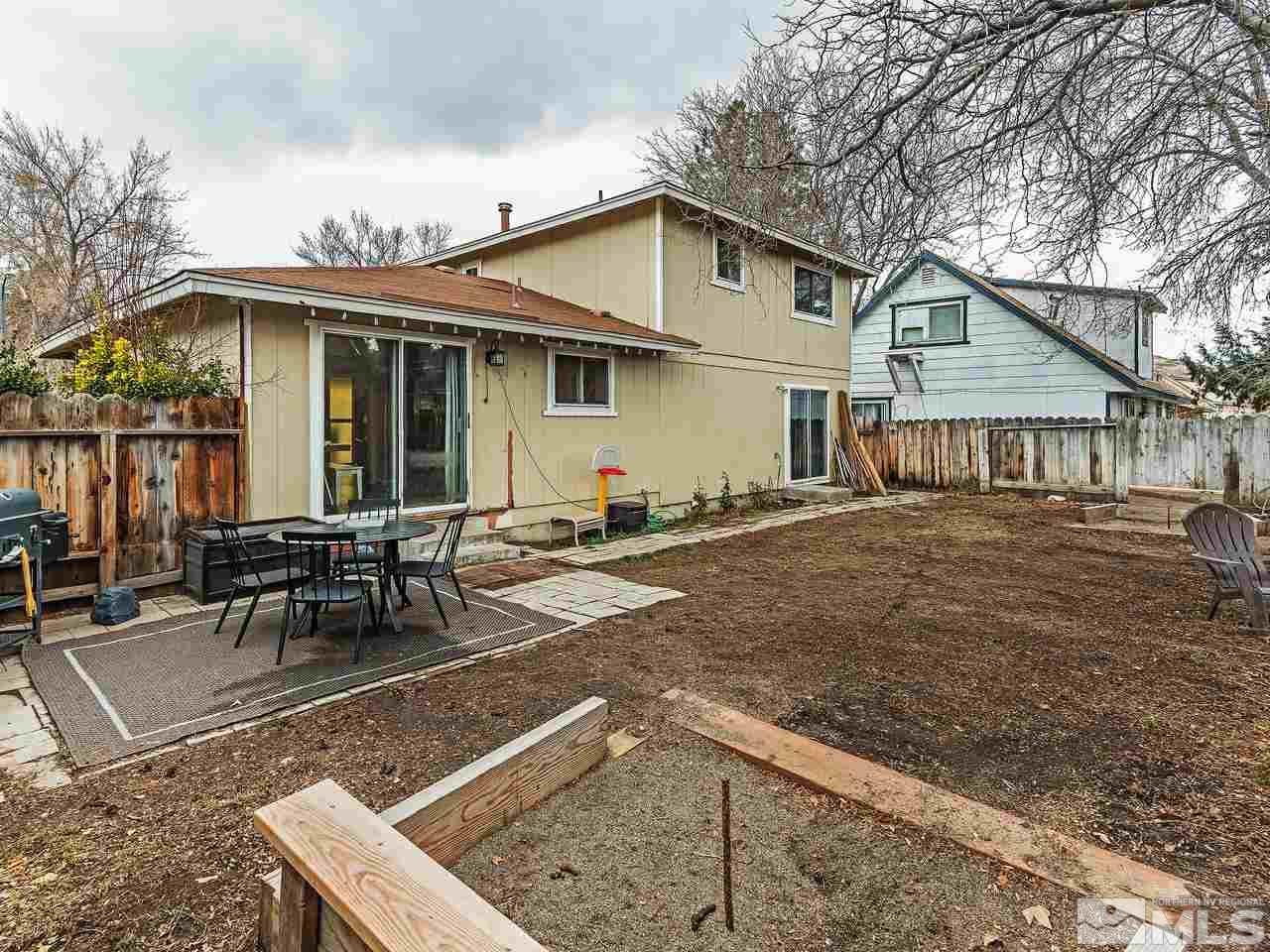 960 Cambridge Way Reno, NV 89511 - Photo 16 of 18 Photo 16