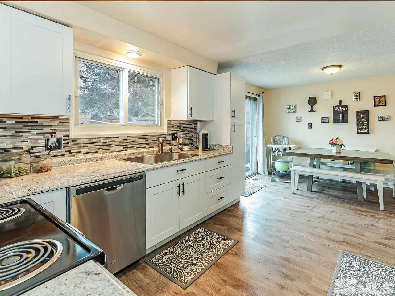 960 Cambridge Way Reno, NV 89511 - Photo 7 of 18 Photo 7