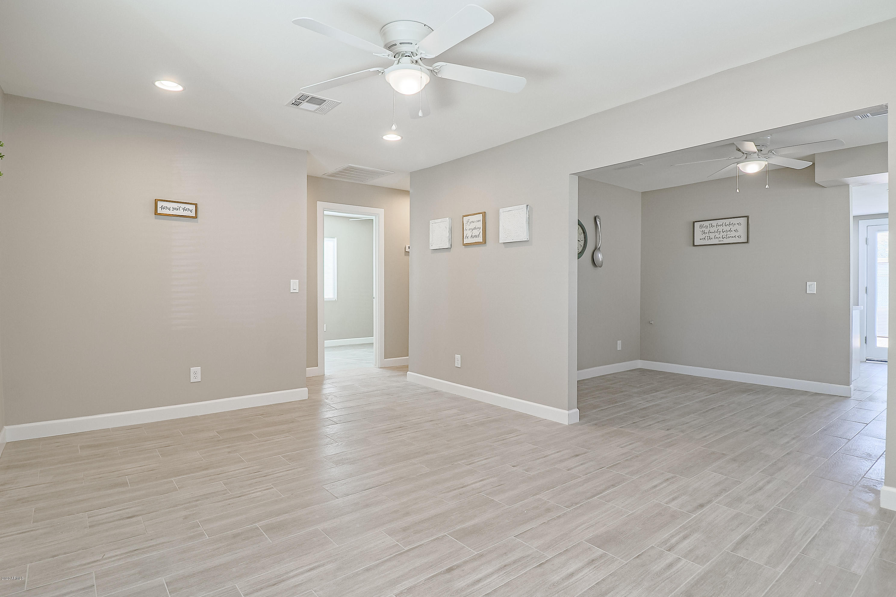 3332 West Granada Road Phoenix, AZ 85009 - Photo 3 of 25 Entry Living room