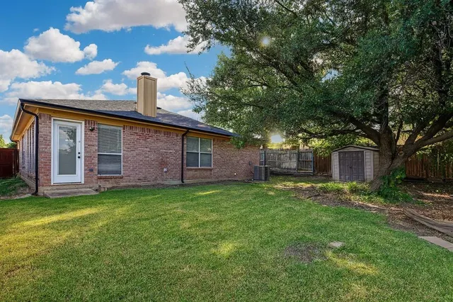 $275,000 | 4055 Tulip Tree Drive, Fort Worth, TX 76137