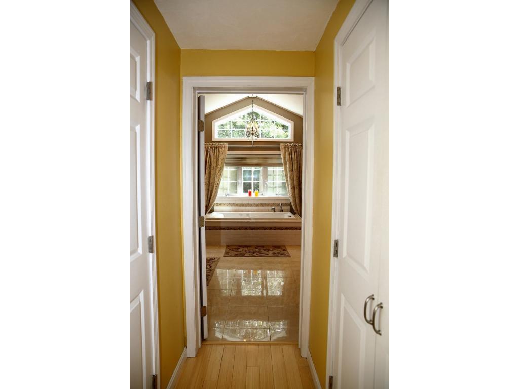 13 Oaklands Road Exeter, NH 03833 - Photo 24 of 36