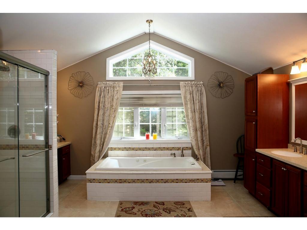13 Oaklands Road Exeter, NH 03833 - Photo 25 of 36
