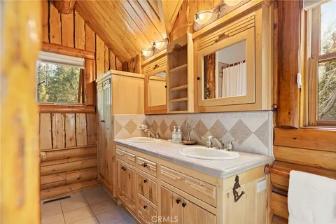 $999,999 | 43629 Bow Canyon Road, Big Bear Lake, CA 92315