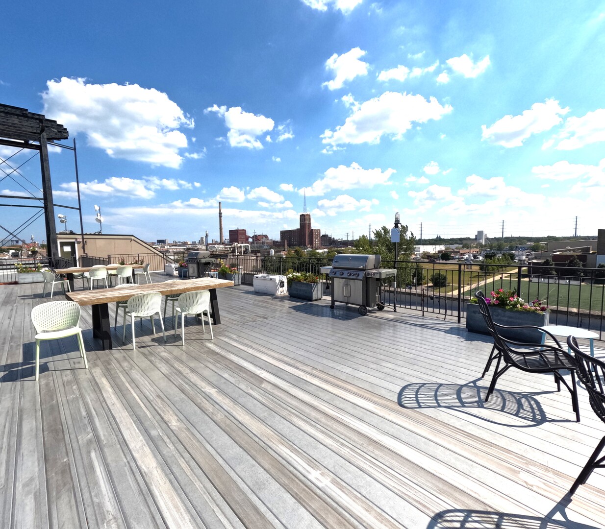 1432 West 21st Street, Unit 321 Chicago, IL 60608 - Photo 25 of 25 a view of a terrace with seating area