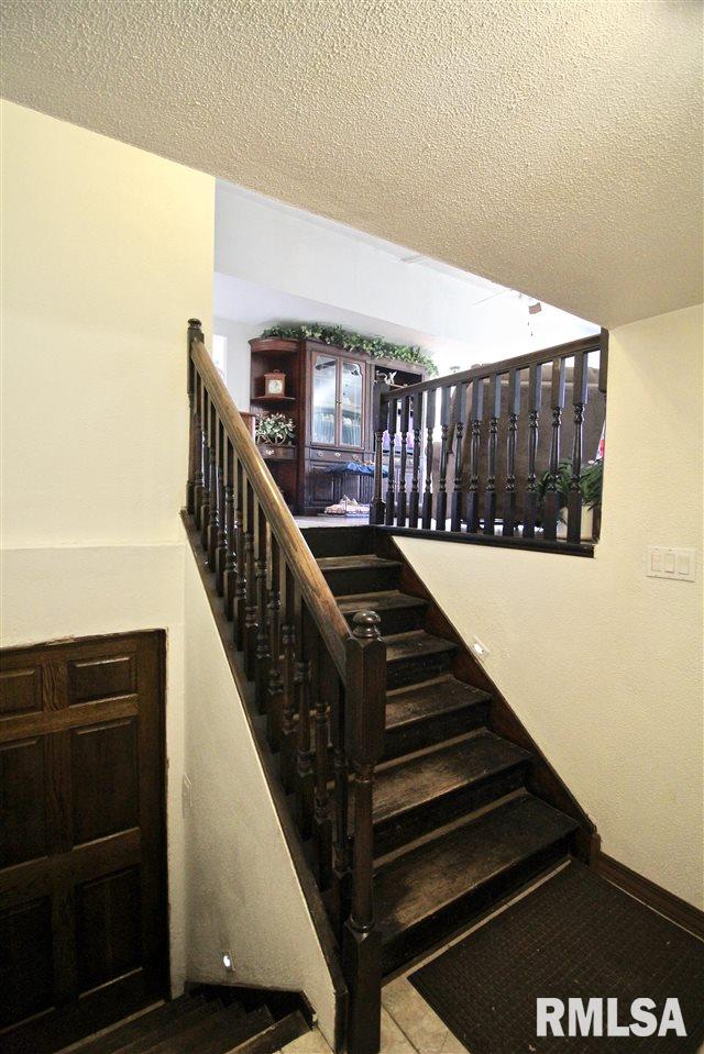 7995 Pin Oak Road Manito, IL 61546 - Photo 18 of 33 Gallery Image 18