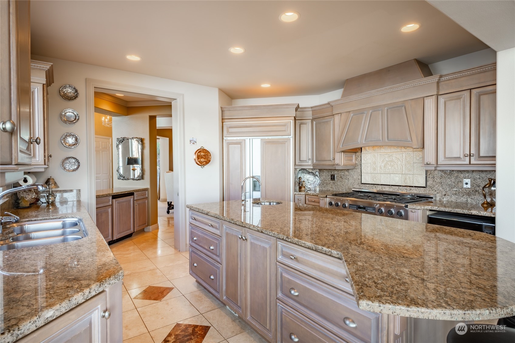 5436 Night Heron Drive Blaine, WA 98230 - Photo 11 of 40 a large kitchen with granite countertop lots of counter top space