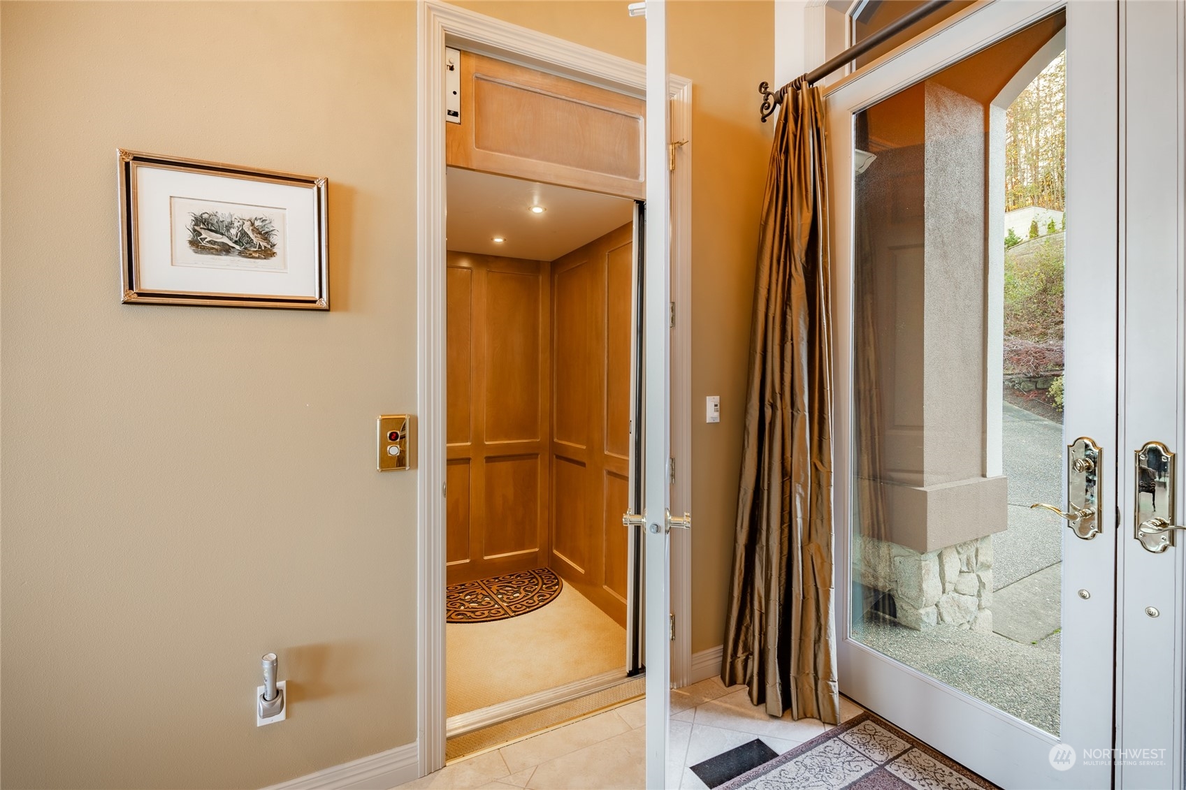 5436 Night Heron Drive Blaine, WA 98230 - Photo 21 of 40 a bathroom with a glass shower door