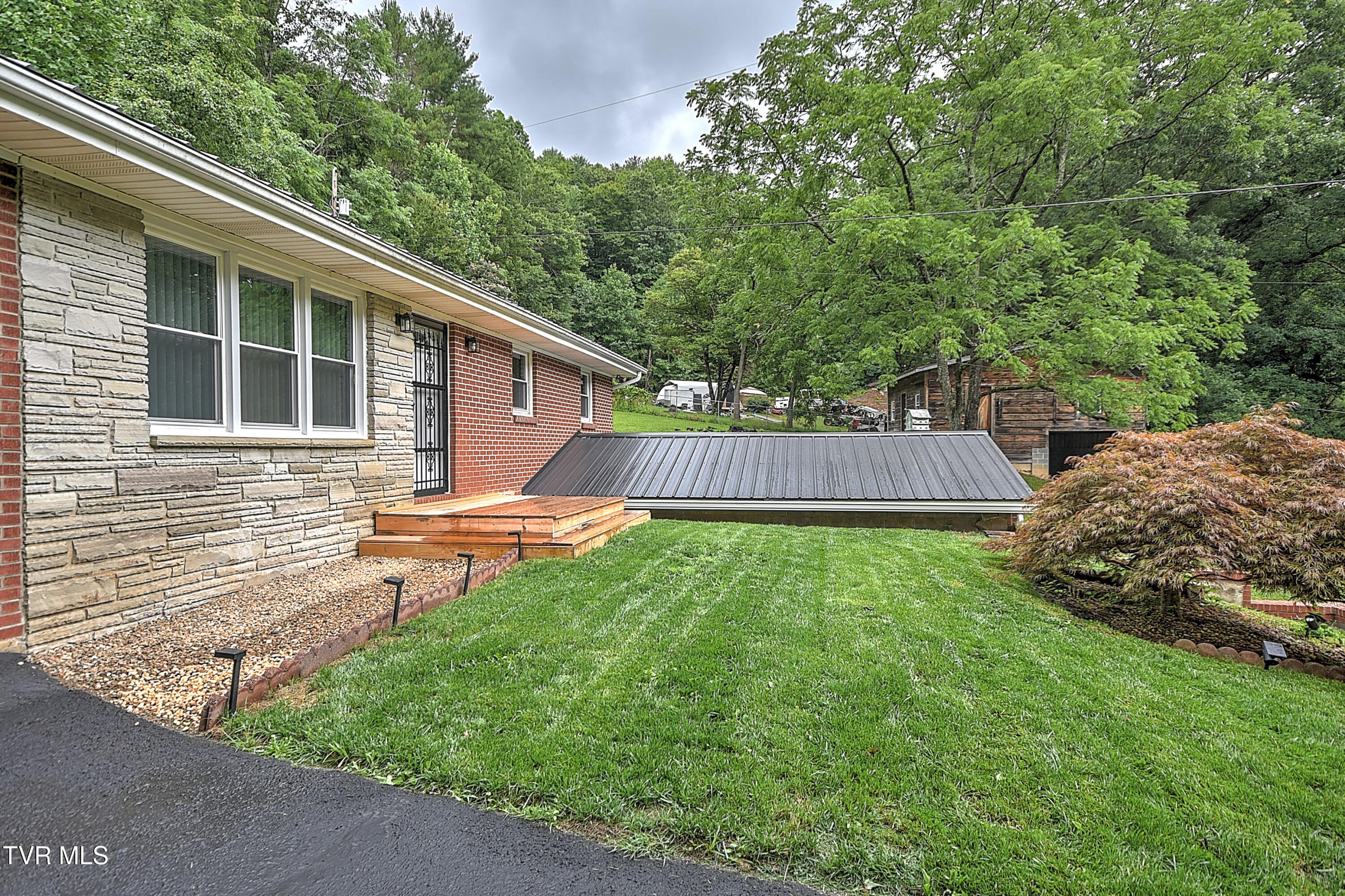 1357 Doe Creek Road Butler, TN 37640 - Photo 35 of 37 41-print-1357 Doe Creek JF