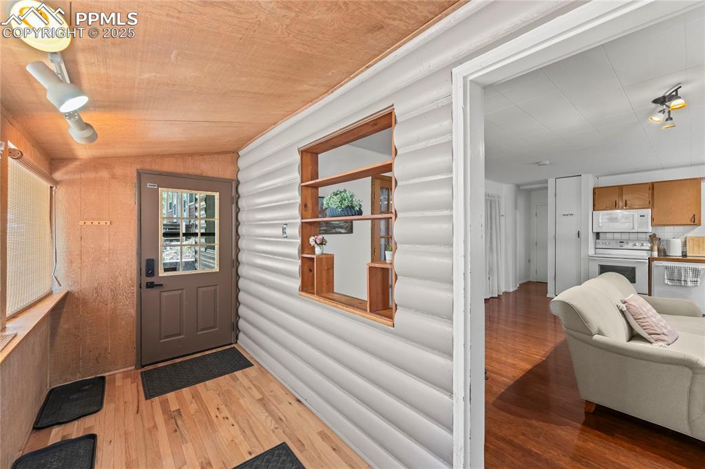 8234 Highway 24 Cascade, CO 80809 - Photo 5 of 23