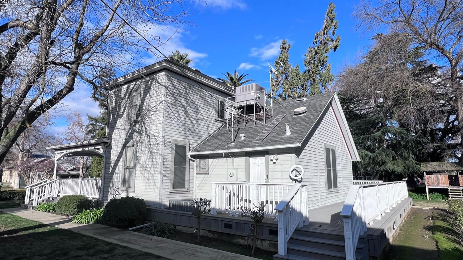 6375 Murphy Avenue Laton, CA 93242 - Photo 39 of 68 a front view of a house with a yard