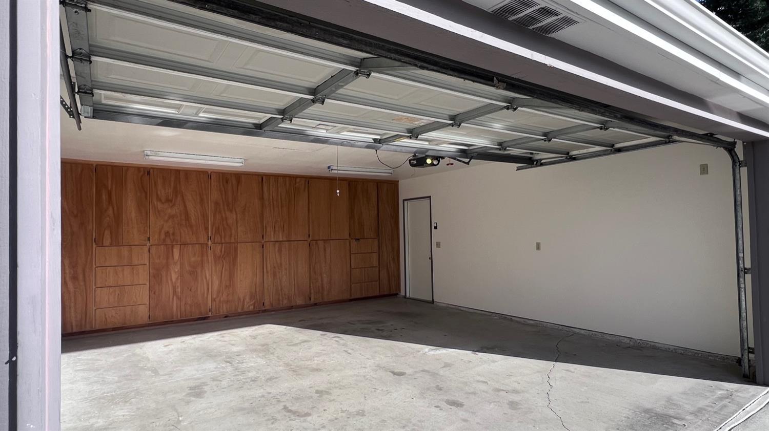 6375 Murphy Avenue Laton, CA 93242 - Photo 42 of 68 a view of utility room