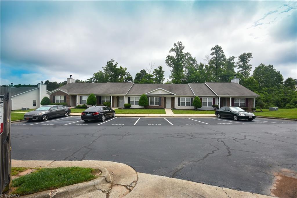 2772 WaterStone Loop High Point, NC 27265 - Photo 3 of 4