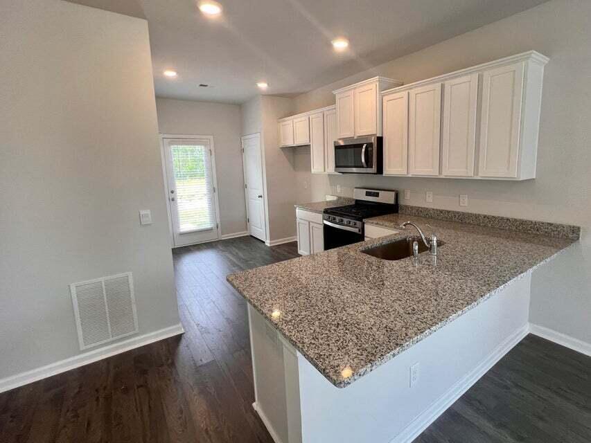 815 Feldspar Manor Graniteville, SC 29829 - Photo 8 of 24 dup kitchen