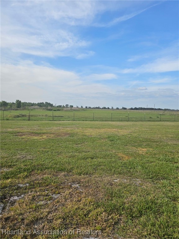 565 Stephens Road Wauchula, FL 33873 - Photo 33 of 36 a view of an ocean and beach