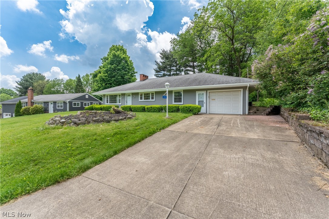191 Oneida Avenue Northwest Canton, OH 44708 - Photo 3 of 46 Gallery Image 3