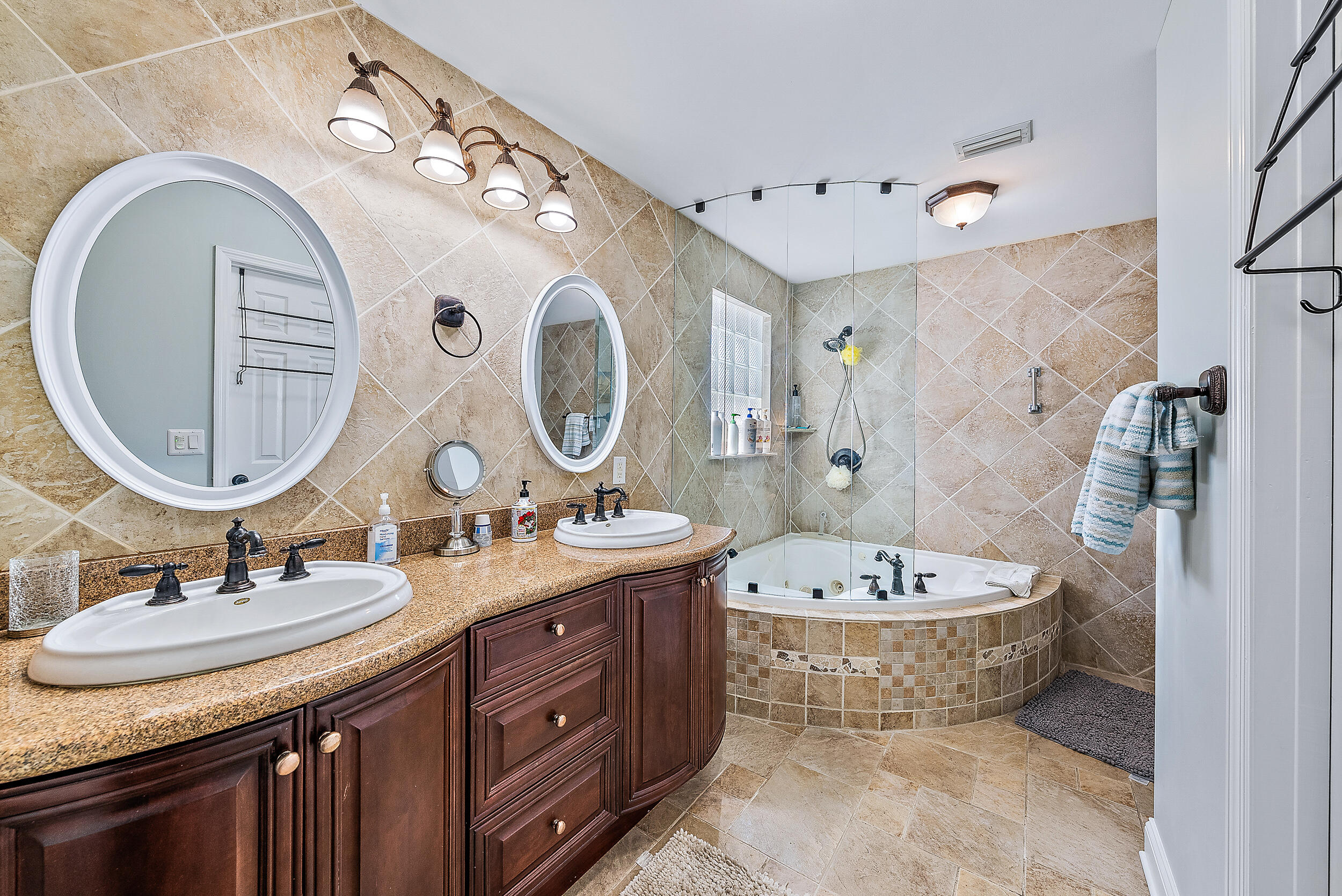 4755 Southeast Manatee Terrace Stuart, FL 34997 - Photo 11 of 24 Primary Bath