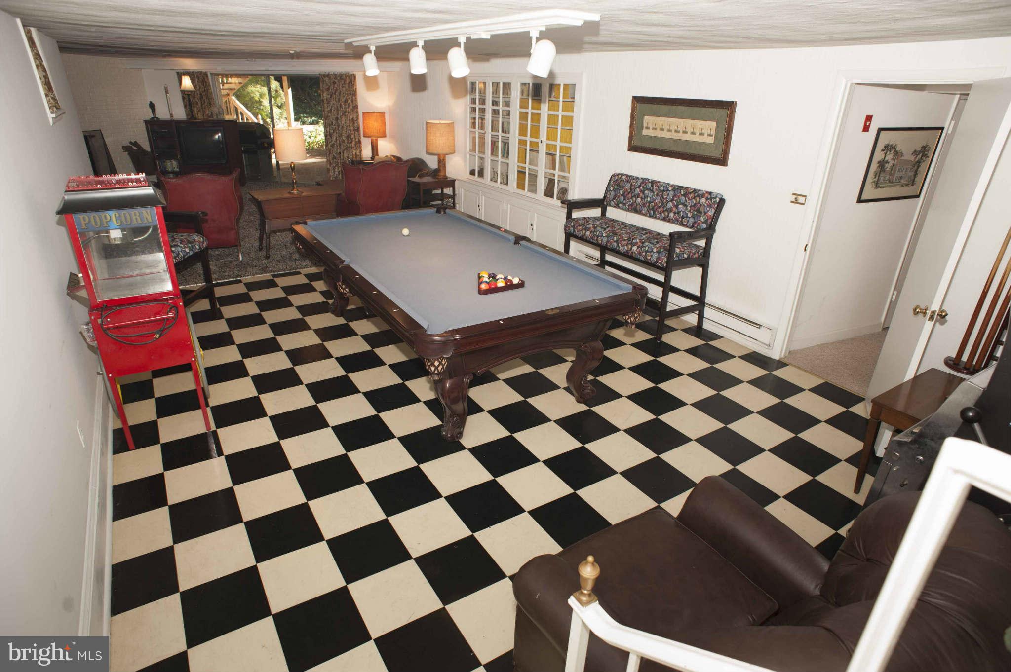 13400 Cambria Farms Road Phoenix, MD 21131 - Photo 24 of 30 Family Room