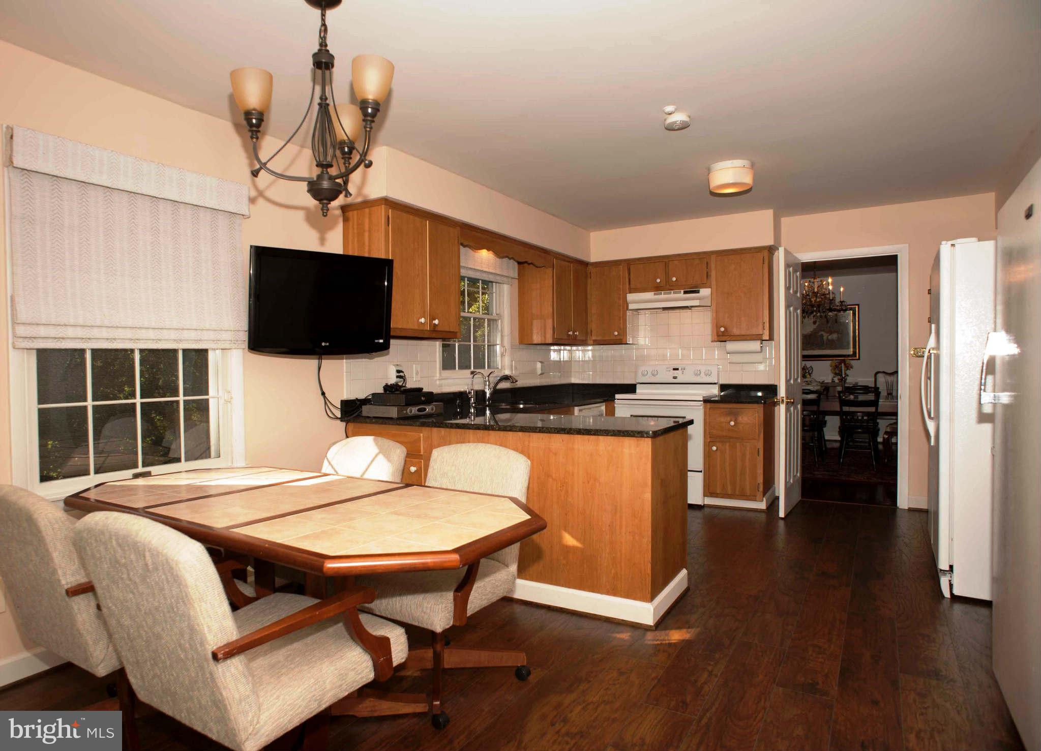 13400 Cambria Farms Road Phoenix, MD 21131 - Photo 8 of 30 Kitchen