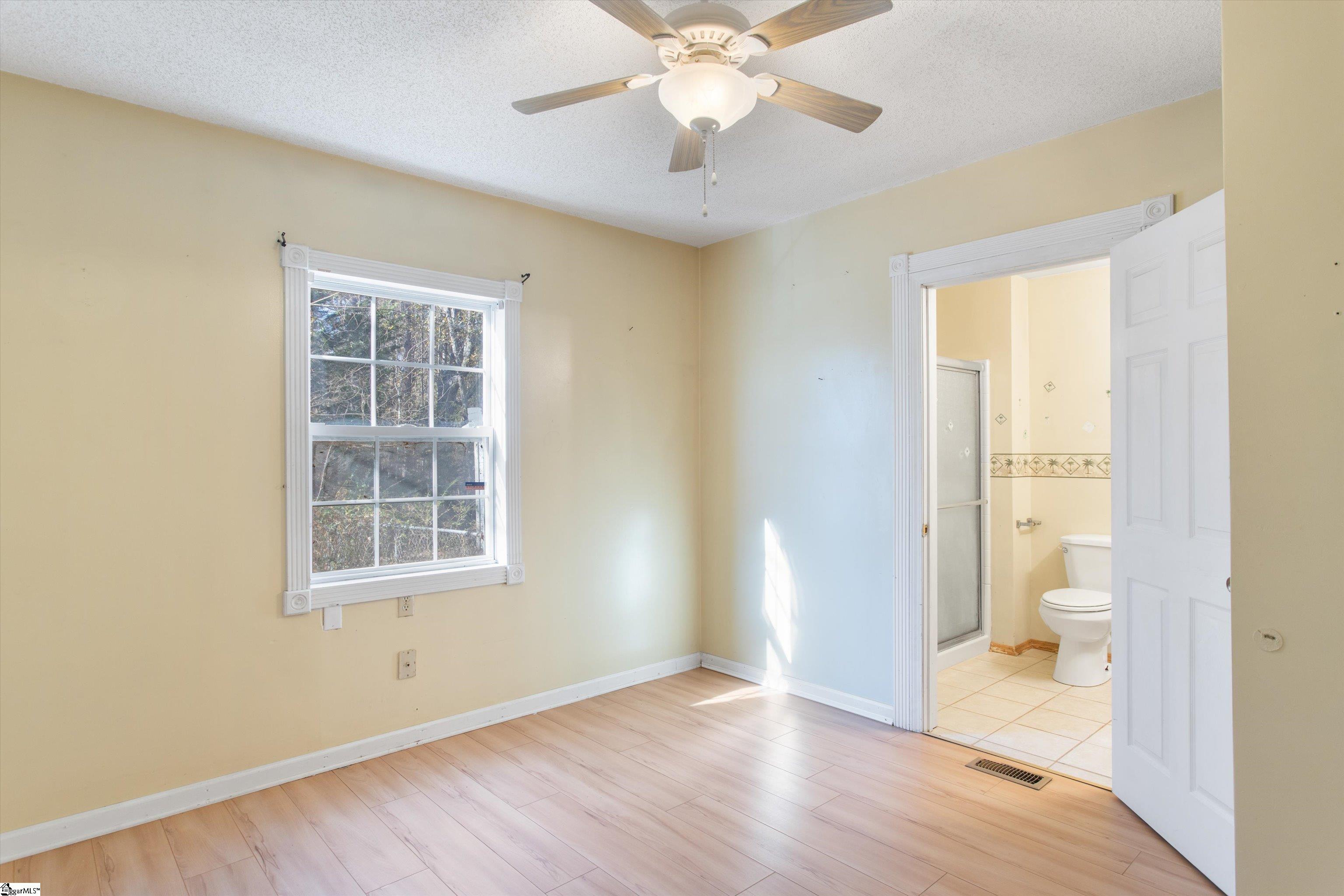 1215 East Georgia Road Woodruff, SC 29388 - Photo 23 of 36