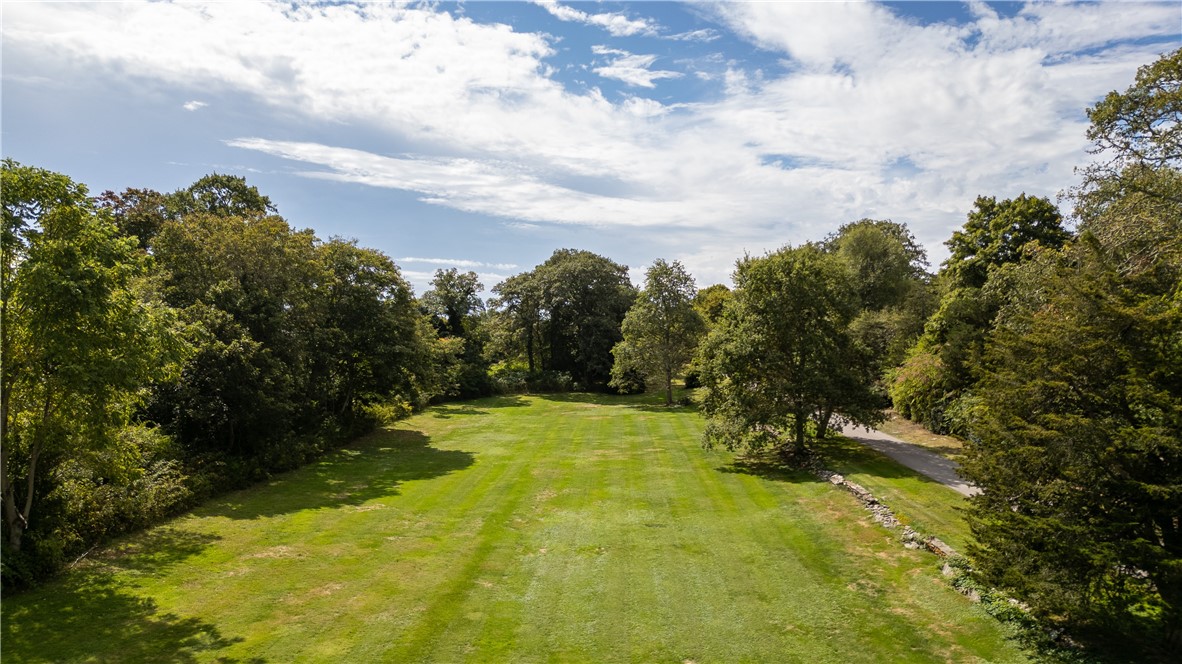 141 Gray Craig Road Middletown, RI 02842 - Photo 5 of 6