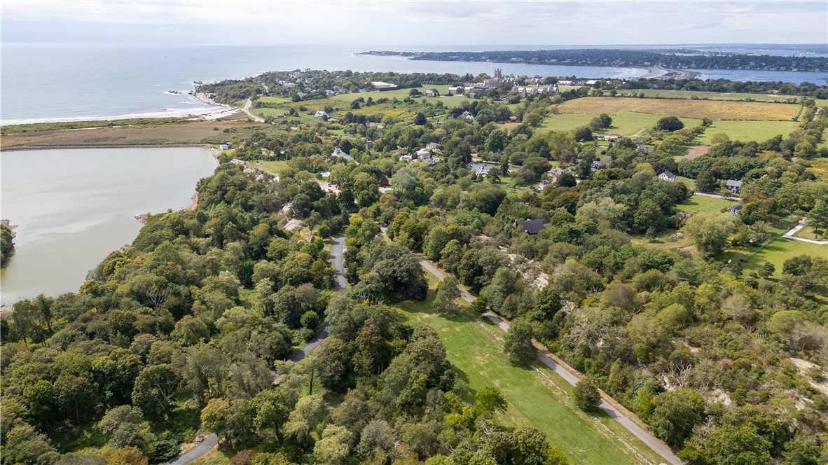 141 Gray Craig Road Middletown, RI 02842 - Photo 6 of 6