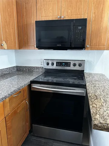 $690,000 | 2223 Northwest 32nd Street, Miami, FL 33142