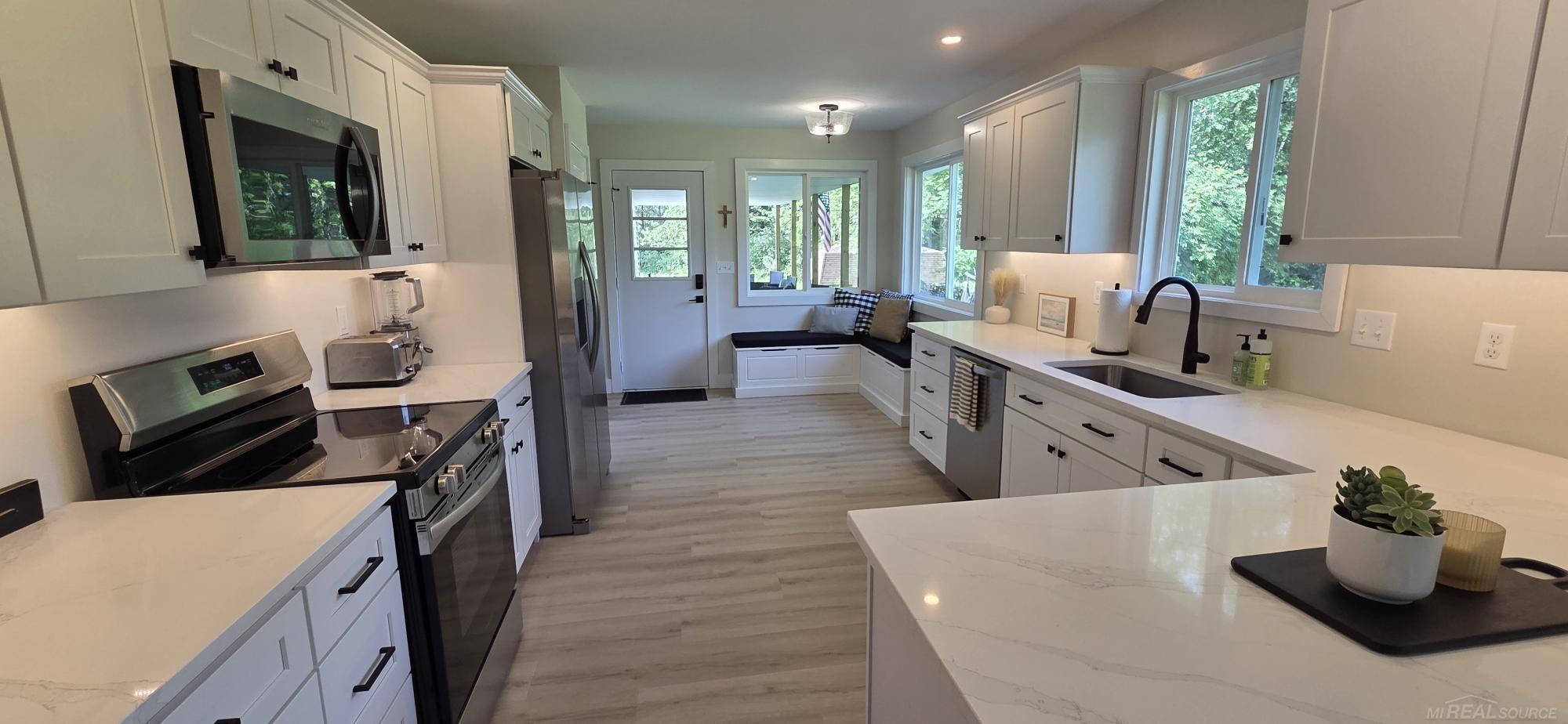 5375 Babcock Road Lexington, MI 48450 - Photo 3 of 41