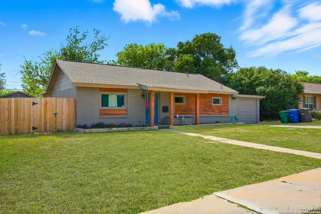 $329,000 | 434 Millwood Lane, San Antonio, TX 78216