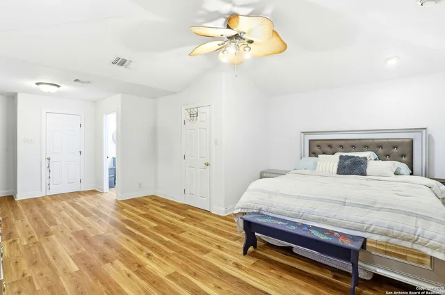 $329,000 | 434 Millwood Lane, San Antonio, TX 78216