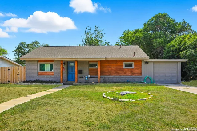 $329,000 | 434 Millwood Lane, San Antonio, TX 78216