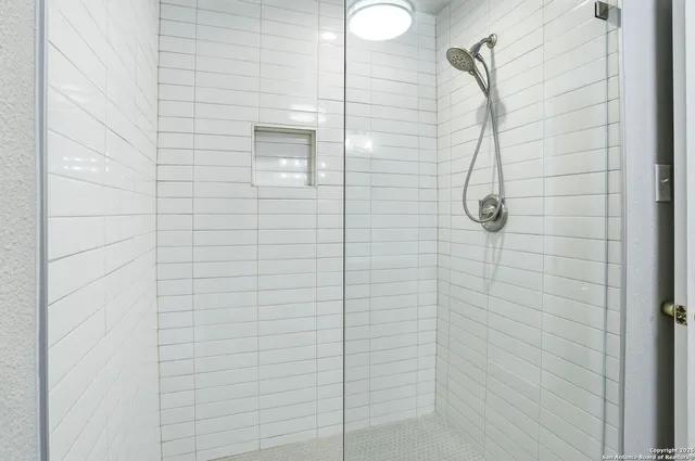 $329,000 | 434 Millwood Lane, San Antonio, TX 78216