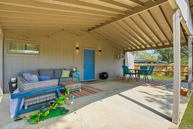 $329,000 | 434 Millwood Lane, San Antonio, TX 78216