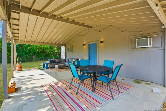 $329,000 | 434 Millwood Lane, San Antonio, TX 78216