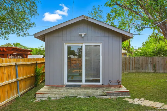 $329,000 | 434 Millwood Lane, San Antonio, TX 78216