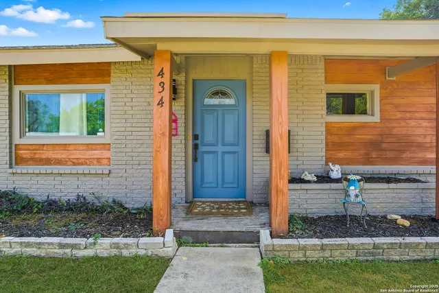 $329,000 | 434 Millwood Lane, San Antonio, TX 78216