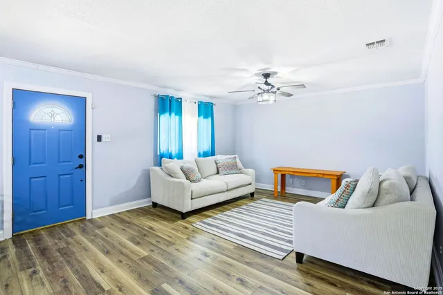 $329,000 | 434 Millwood Lane, San Antonio, TX 78216