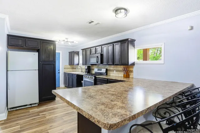 $329,000 | 434 Millwood Lane, San Antonio, TX 78216