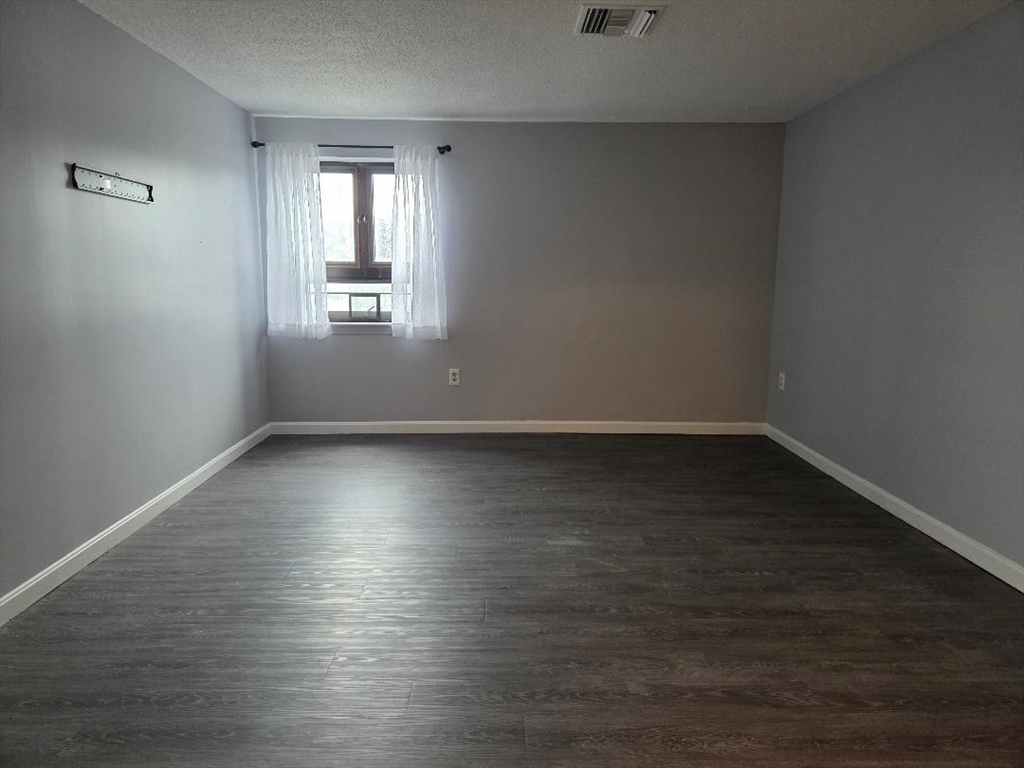4234 North Main Street, Unit 606 Fall River, MA 02720 - Photo 11 of 15