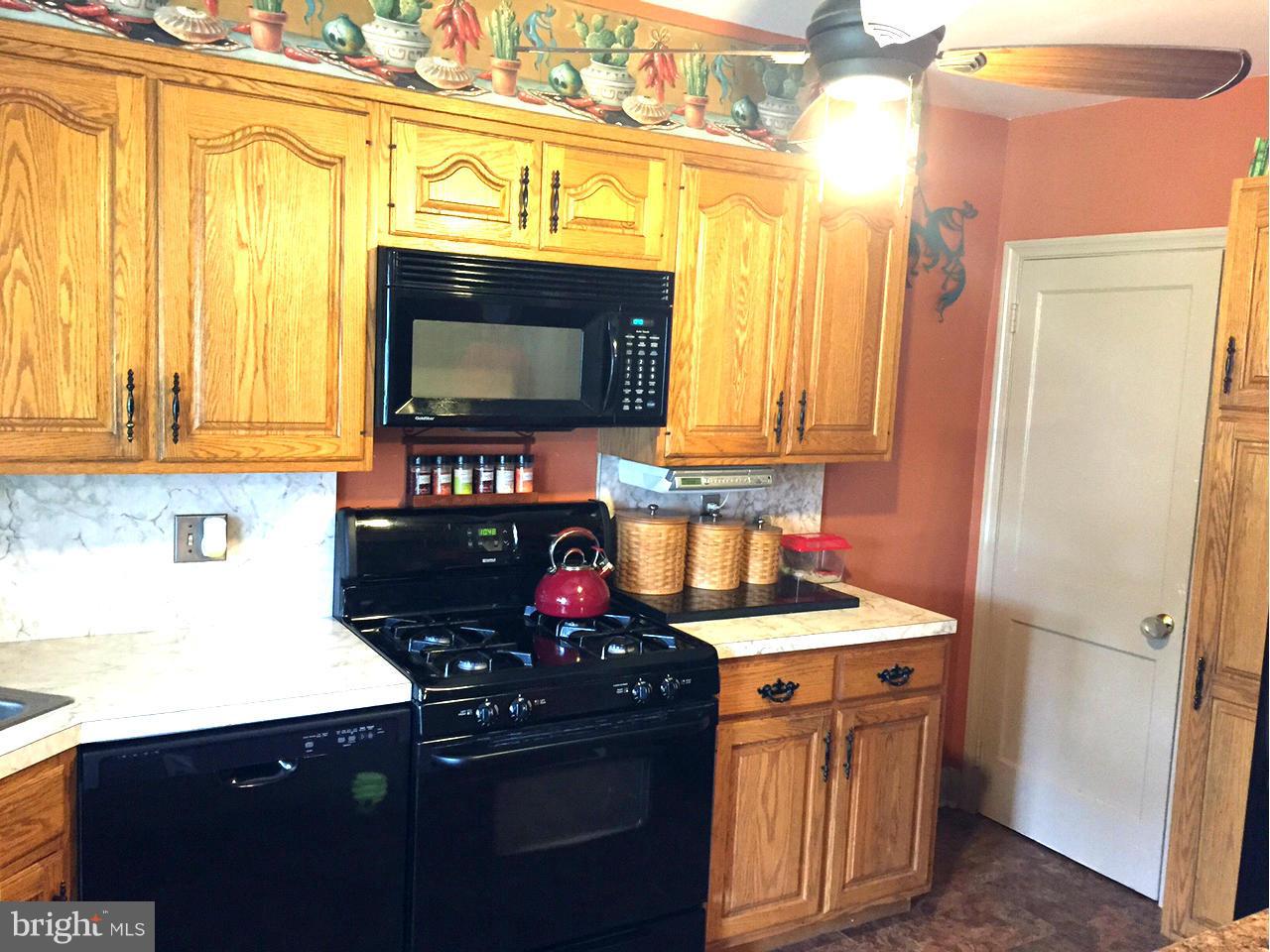 1731 Amuskai Road Baltimore, MD 21234 - Photo 12 of 25 Kitchen