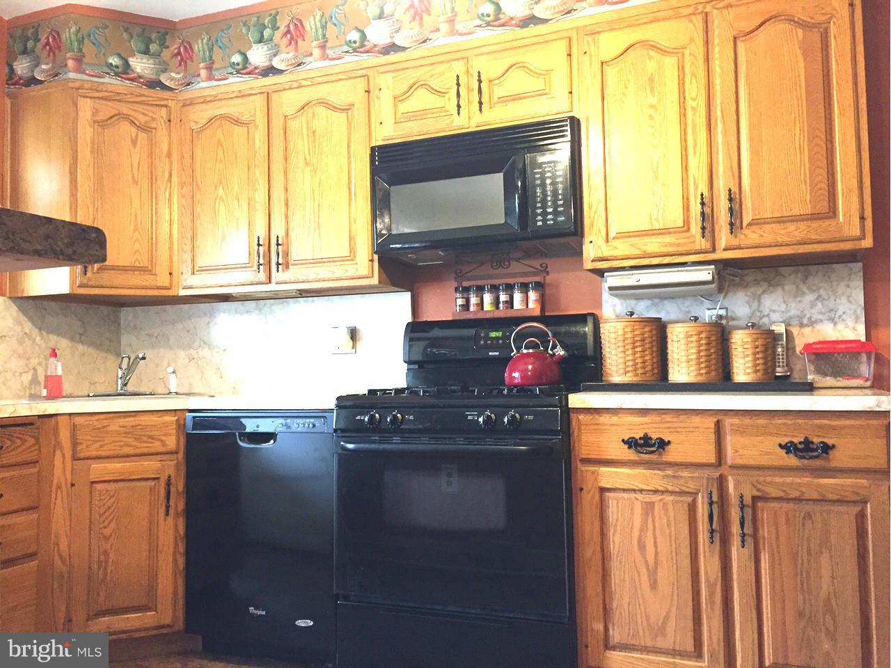 1731 Amuskai Road Baltimore, MD 21234 - Photo 13 of 25 Kitchen