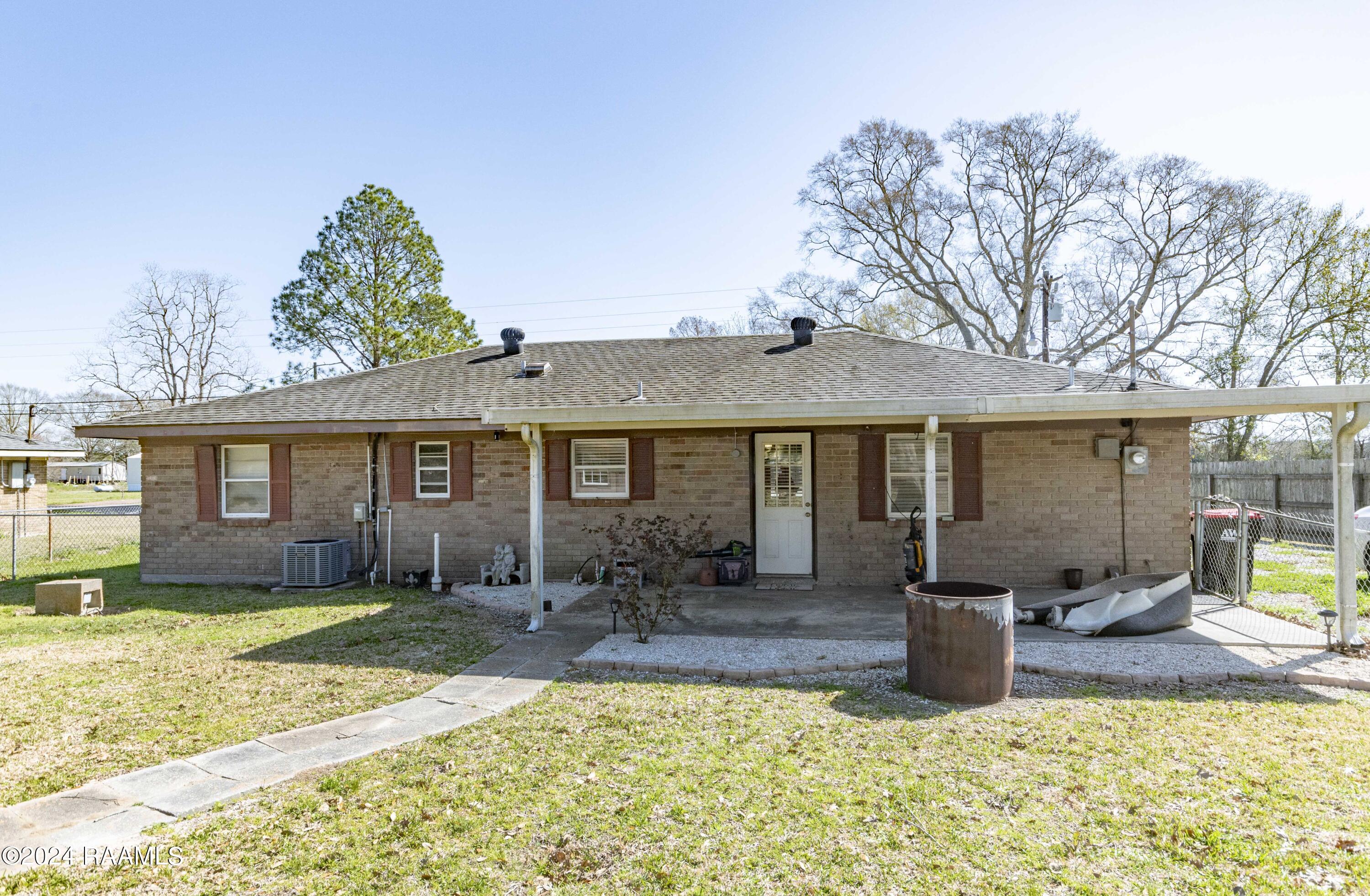 1912 Gendarme Road Carencro, LA 70520 - Photo 23 of 31 Back