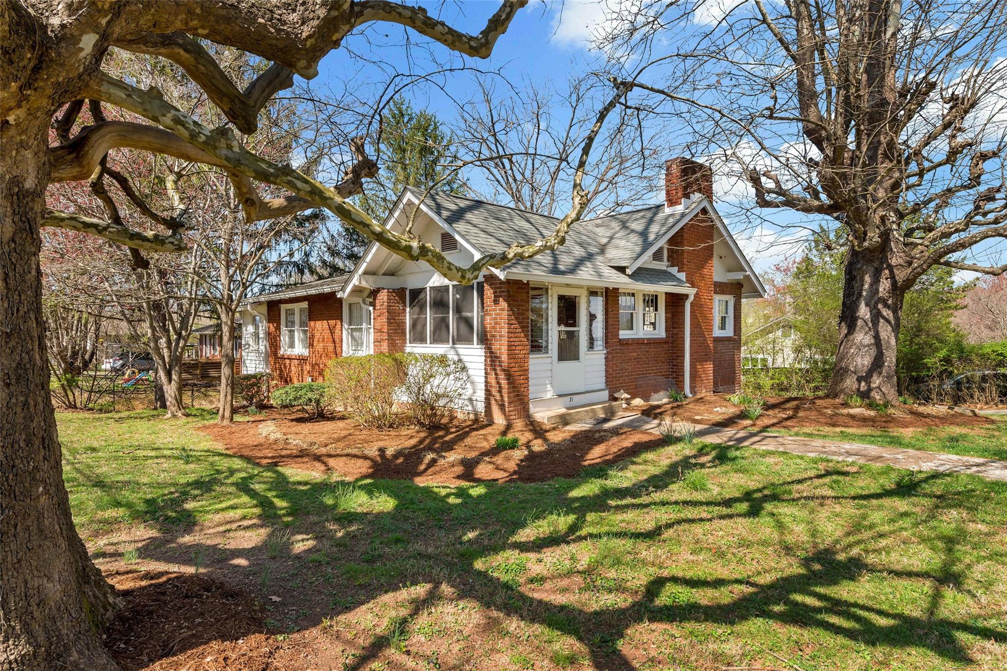 71 Ridgecrest Road Asheville, NC 28803 - Photo 2 of 30 Gallery Image 2