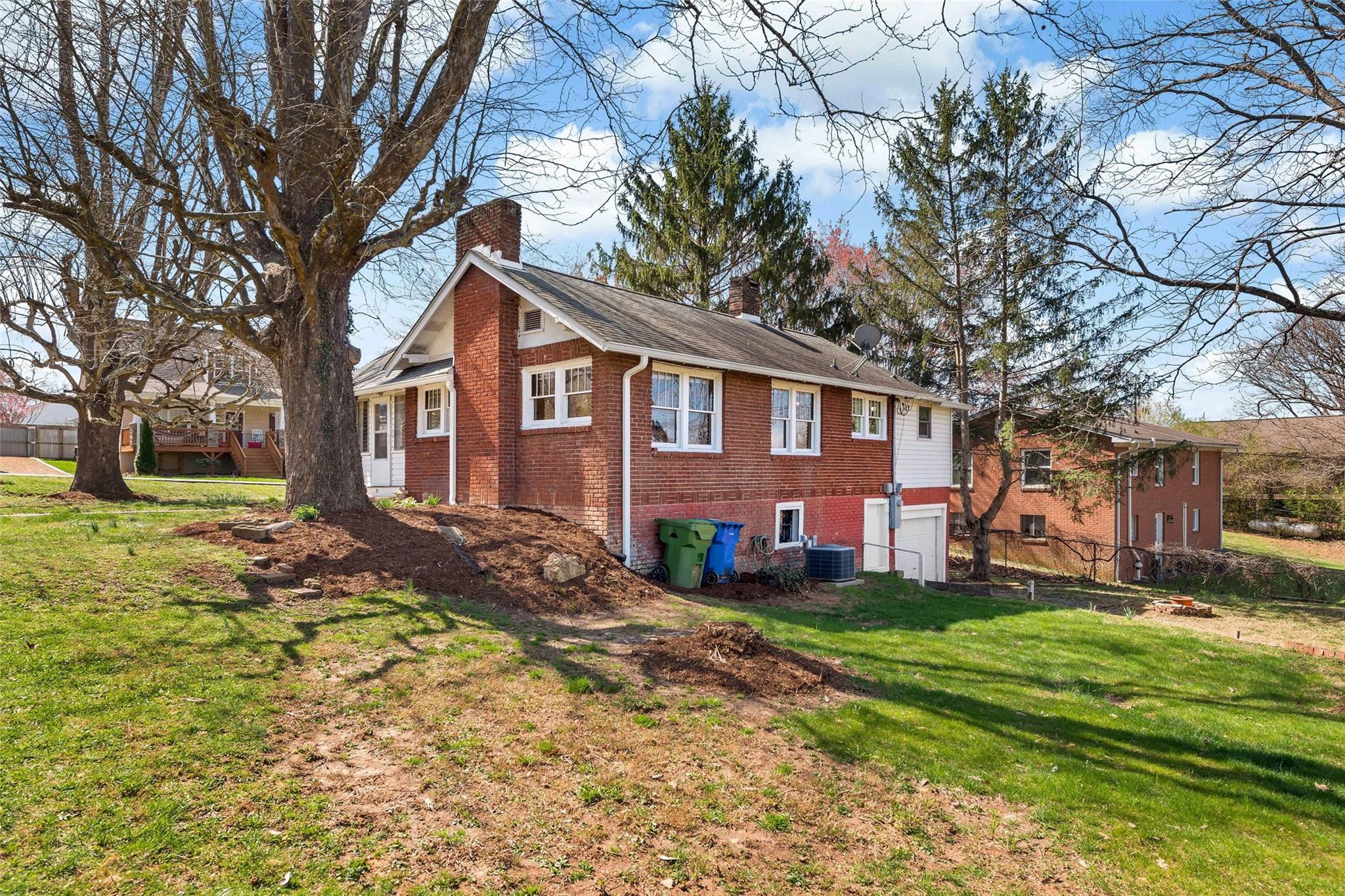 71 Ridgecrest Road Asheville, NC 28803 - Photo 3 of 30 Gallery Image 3