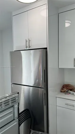 $1,750 | 615 Northeast 3rd Street, Unit 1, Hallandale Beach, FL 33009